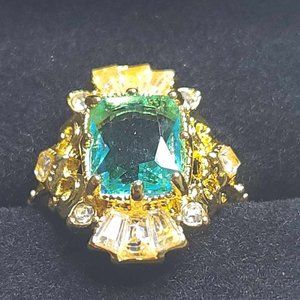 Sparkling Rhinestone Studded Ring Sapphire Green Gemstone